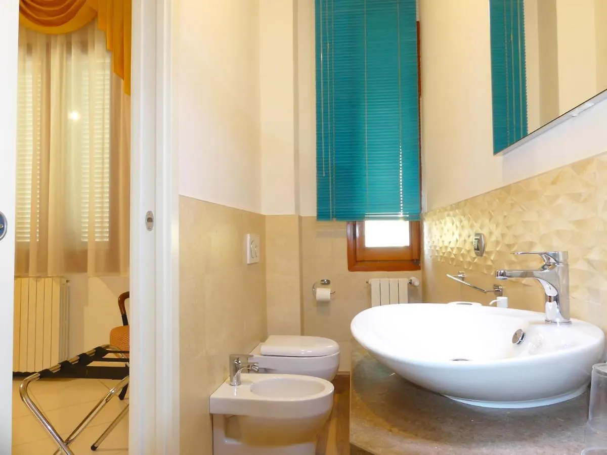 Il Fiore Di Monnalisa Vinci Bed & Breakfast