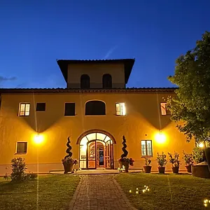 Cascina Cipressa Hotel