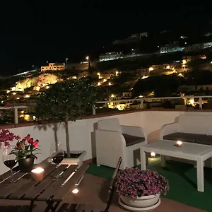 casa-albergo-portale-pirrera.sicilyhotelsitaly.net/